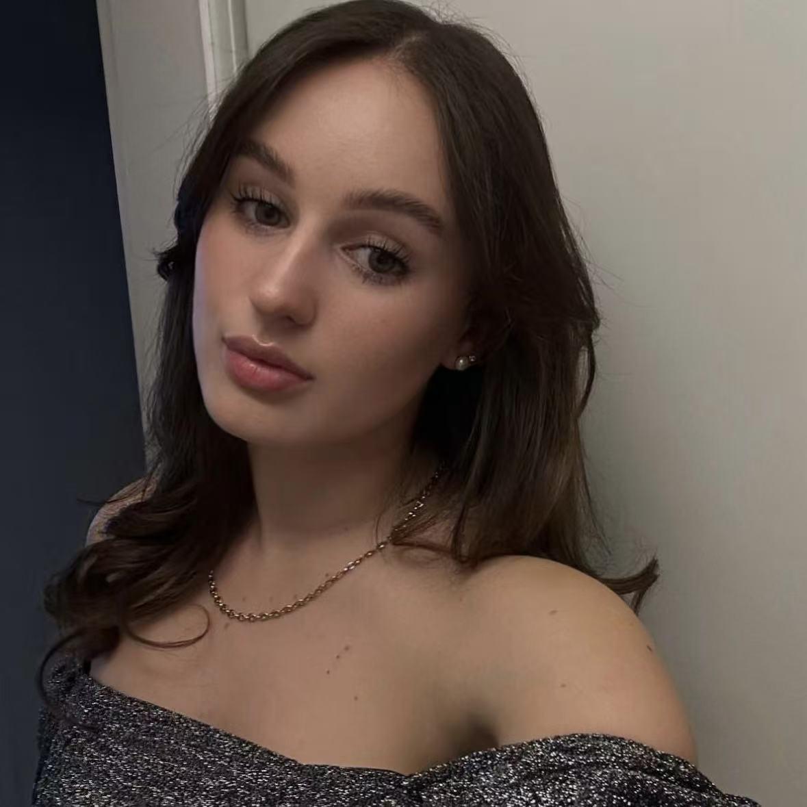 Emma, 23, Germany – Intern